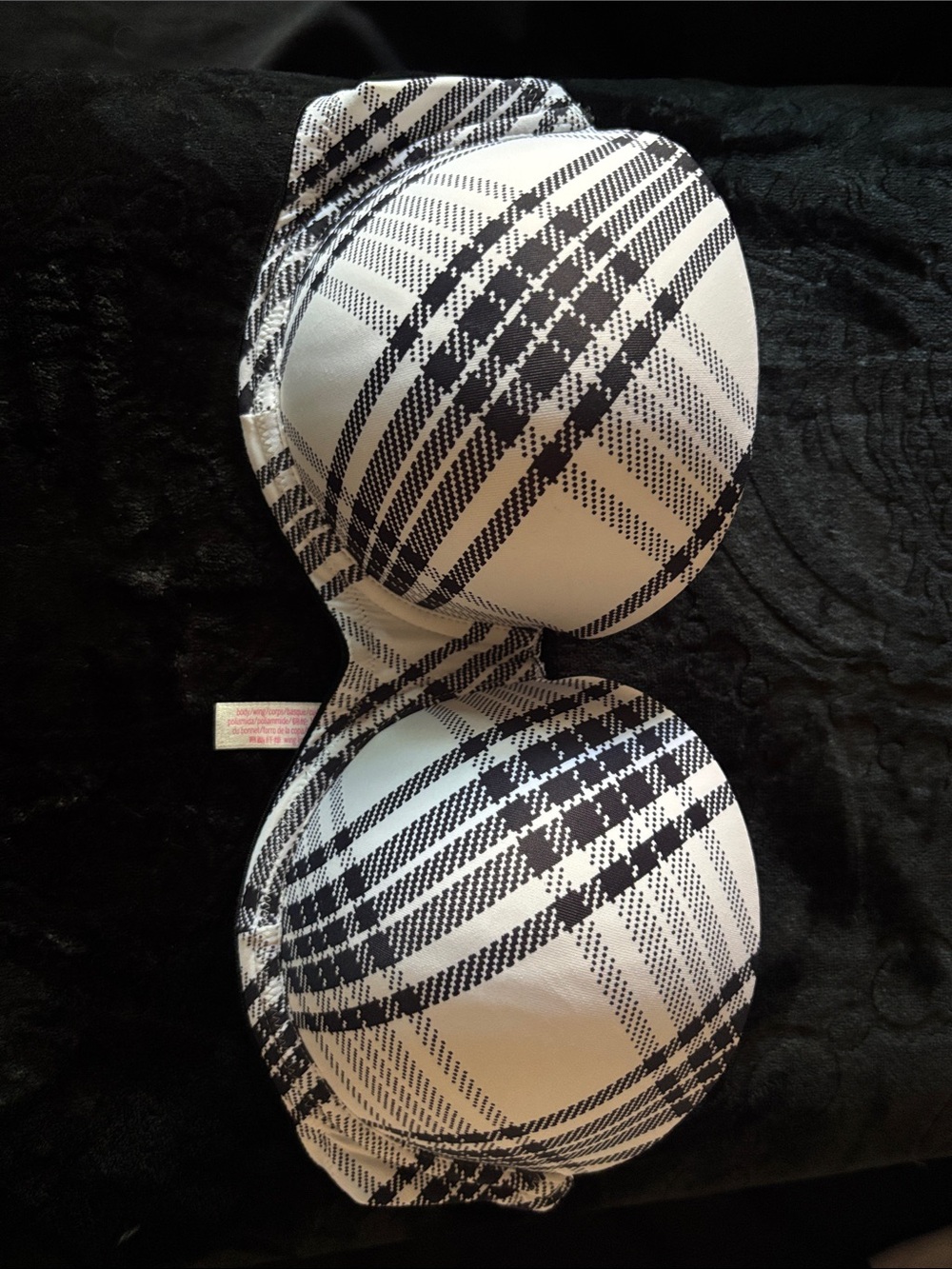 Victoria’s Secret Pink strapless push-up bra